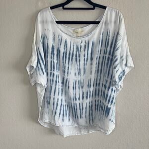 Anthropologie Cloth & Stone Blue & White Tie-Dye Chambray Short Sleeve Top - M